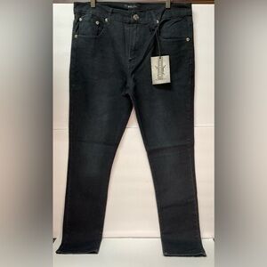 Men’s Jeans 
New Arrivals